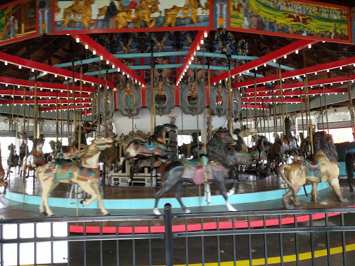 Park «Forest Park Carousel», reviews and photos, Forest Park Dr, Woodhaven, NY 11421, USA