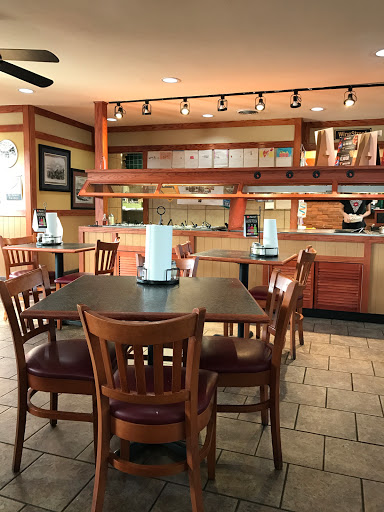 Pizza Restaurant «Pizza Hut», reviews and photos, 1198 National Turnpike, Munfordville, KY 42765, USA
