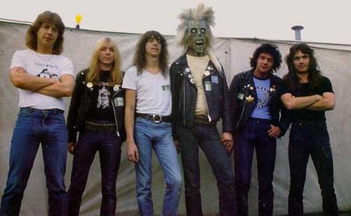 ROCK OF AGES: Band : IRON MAIDEN, Album : IRON MAIDEN, Song : PROWLER