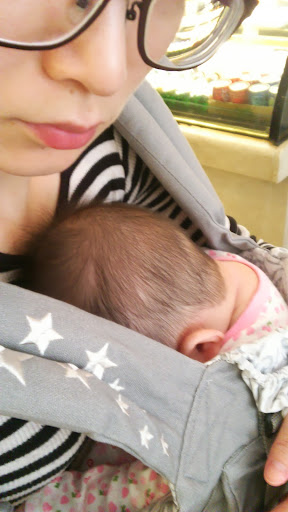 【嬰兒背帶推薦】Ergobaby嬰兒背帶開箱~感謝好友熱情贊助 【嬰兒背帶推薦】Ergobaby嬰兒背帶開箱~感謝好友熱情贊助