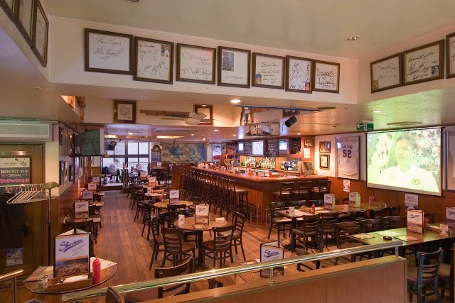Shooters Sports Bar & Grill