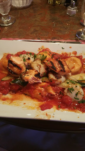 Italian Restaurant «La Cucina», reviews and photos, 462 E Main St, Torrington, CT 06790, USA
