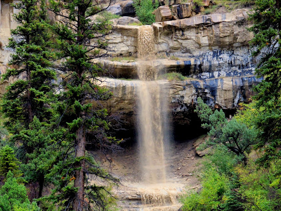 Waterfall in Straight Canyon