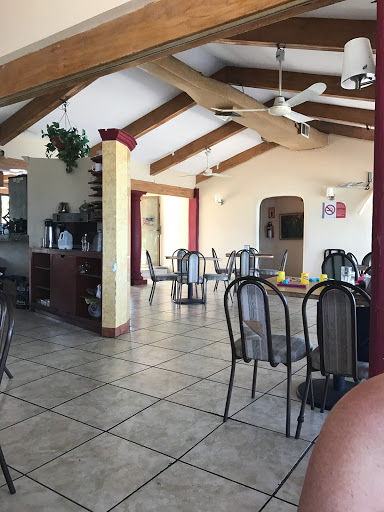 Kiwi Restaurant Bar, Paseo Alvaro Obregon Sn, Zona Central, 23000 La Paz, B.C.S., México, Bar restaurante | EDOMEX