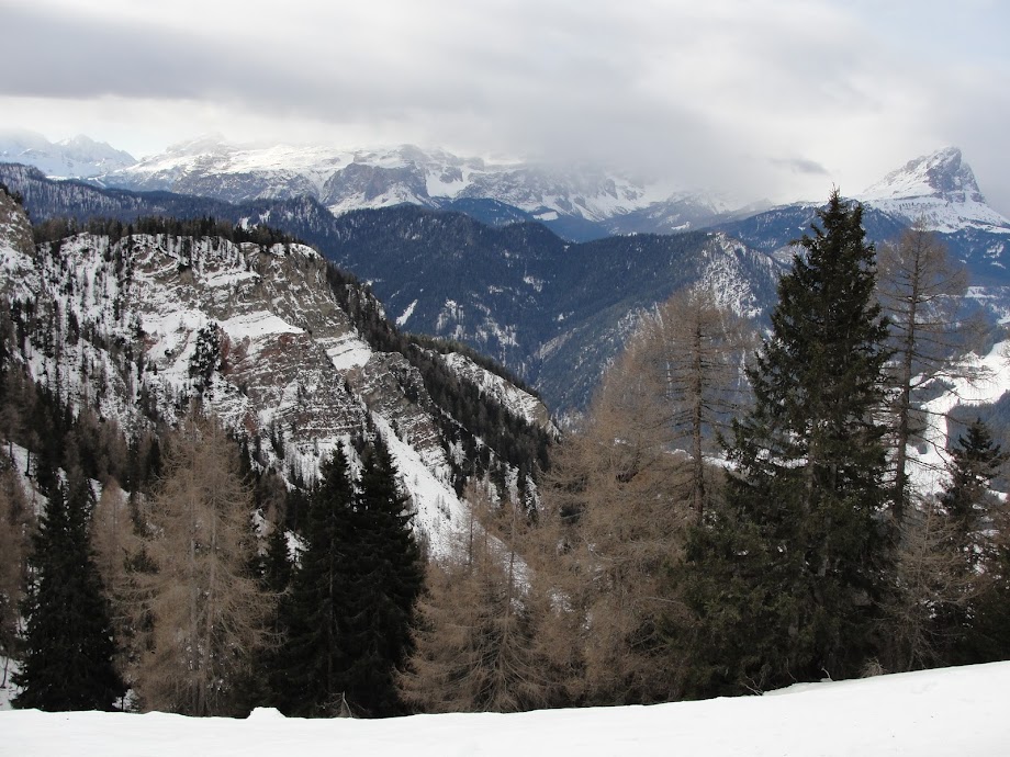 Доломиты: Кронплатц, Альта Бадия, Корти́на-д'Ампе́ццо. Горные лыжи.  Январь 2013