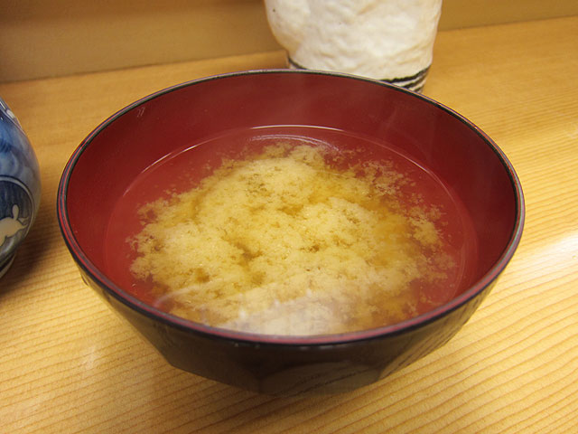 味噌汁椀のシジミ汁