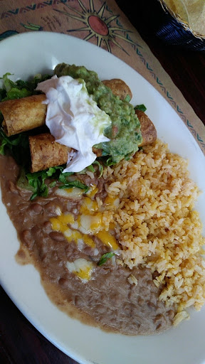 Restaurant «Monarcas Mexican Food», reviews and photos, 1220 Pacific Coast Hwy, Harbor City, CA 90710, USA