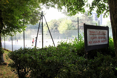 Terrain de tennis