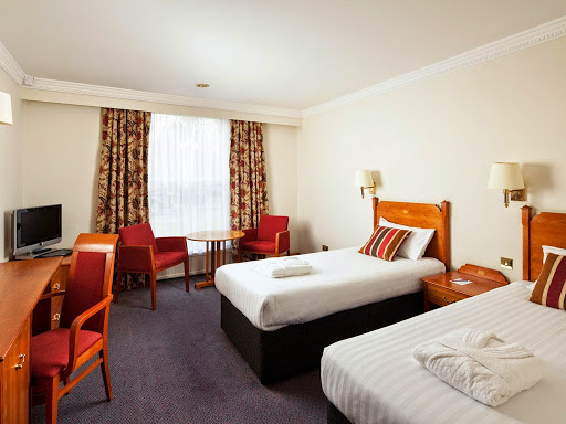 Mercure York Fairfield Manor Hotel