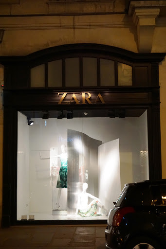 Zara, 18 Boulevard des Capucines, 75009 Paris, France Numéro de téléphone  Coordonnées GPS - Toutendroit.com