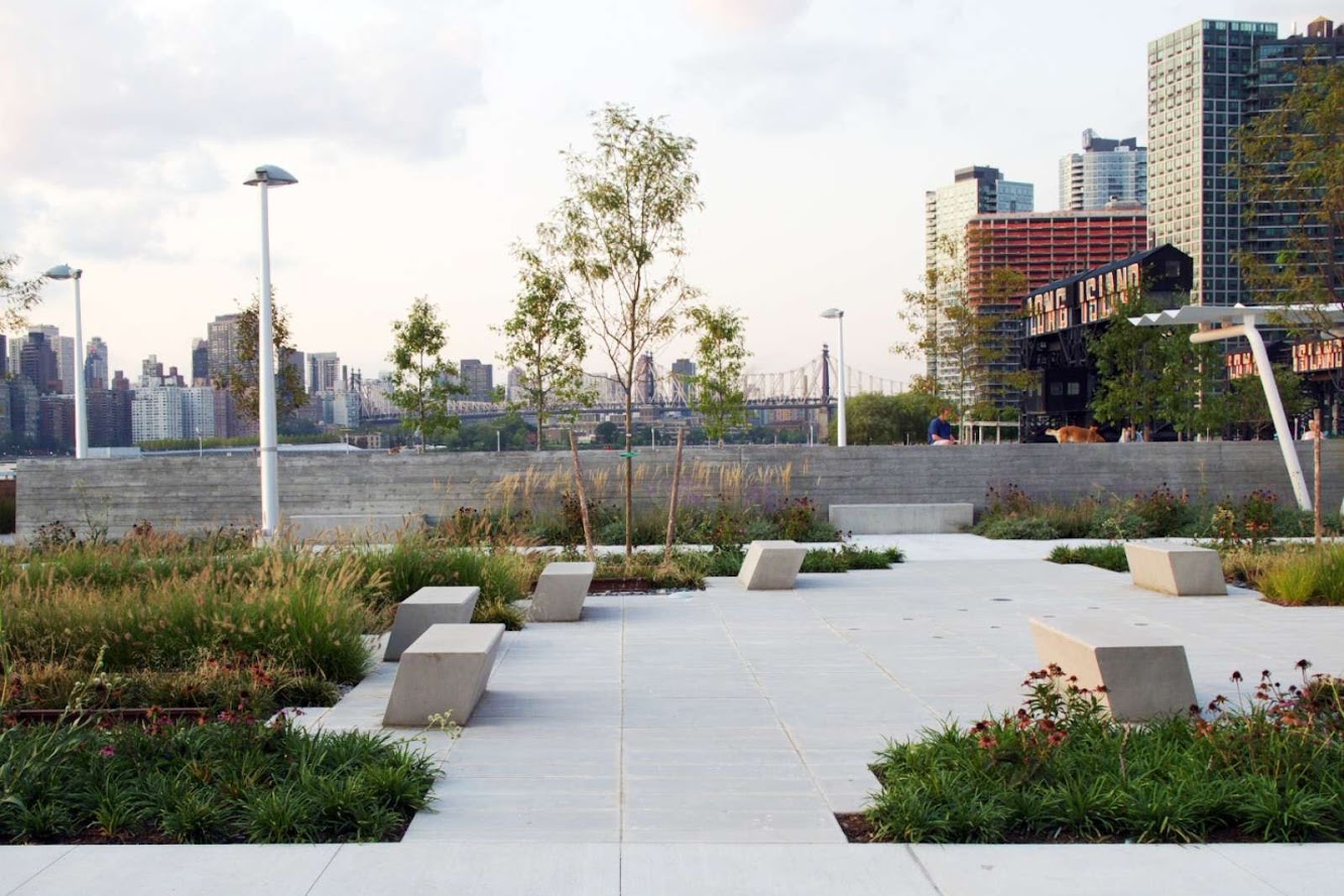 10-Hunters-Point-South-Waterfront-Park-by-Thomas-Balsley-Associates-and-Weiss/Manfredi