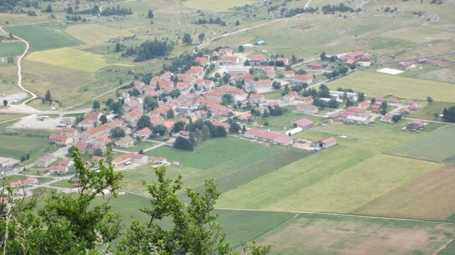 Le club des cinq et le grand tour du Vercors en VTT IMG_1738