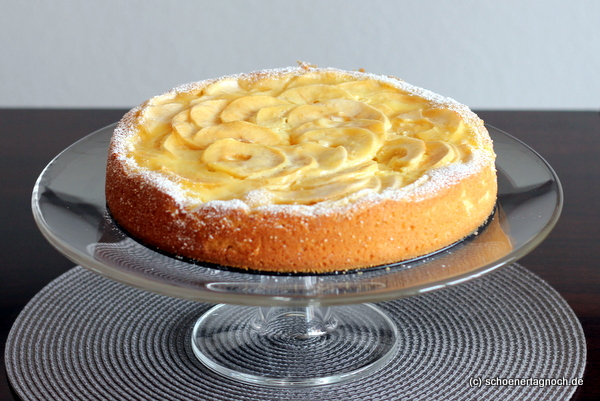 Apfelkuchen mit Vanille-Schmand - Schöner Tag noch! Food-Blog mit ...