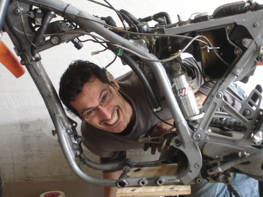 metti un GNAGNO nel motore metti un GNAGNO nel motore