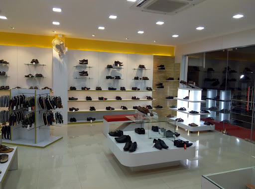 Bata Showroom, Poonamallee High Rd, Kumananchavadi, Chennai, Tamil Nadu 600056, India, Shopping_Centre, state TN