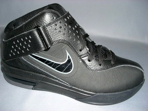 Nike LeBron Soldier V 8211 Triple Black 8211 Upcoming Colorway