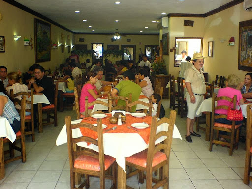 Restaurant Cantamayec, Av. José Díaz Bolio (Calle 1) No. 409 x 6 y 6A, Díaz Ordaz, 97130 Mérida, Yuc., México, Restaurante de brunch | YUC