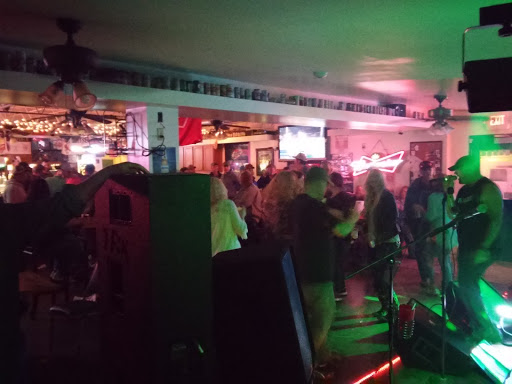 Bar & Grill «Muddy Saloon», reviews and photos, 10045 N 300th St, Wheeler, IL 62479, USA