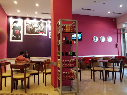 Cafe Coffee Day, Inside Eureka Junction, Travellers Bungalow Road, Next To Tb Revankar Kalyana Mantapa, Hubballi, Karnataka 580029, India, Cuban_Restaurant, state KA