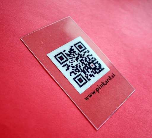 biglietti da visita in PVC trasparente bilucido con stampa di QR code