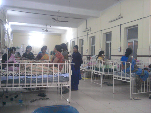 Cheluvamba Hospital, Opp Mysore Medical College, KR Hospital Compound, Irwin Rd, Devraj Mohalla, Mysuru, Karnataka 570001, India, Hospital, state KA