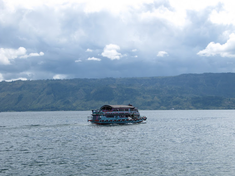 Озеро Тоба и полуостров Самосир, Суматра