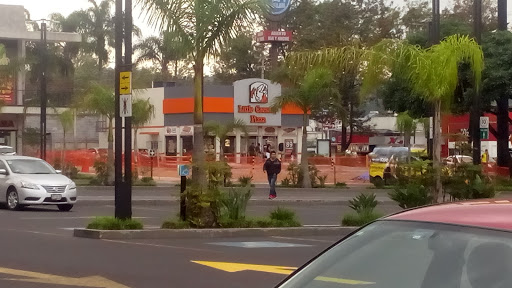 Little Caesars Pizza, Calle Lázaro Cárdenas 102, Rafael Lucio, 91110 Xalapa Enríquez, Ver., México, Pizza para llevar | VER