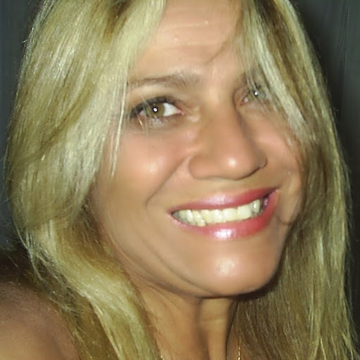 Nicolle Caroline