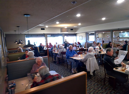 Restaurant «Perkins Restaurant & Bakery», reviews and photos, 1045 Co Rd E East, Vadnais Heights, MN 55110, USA