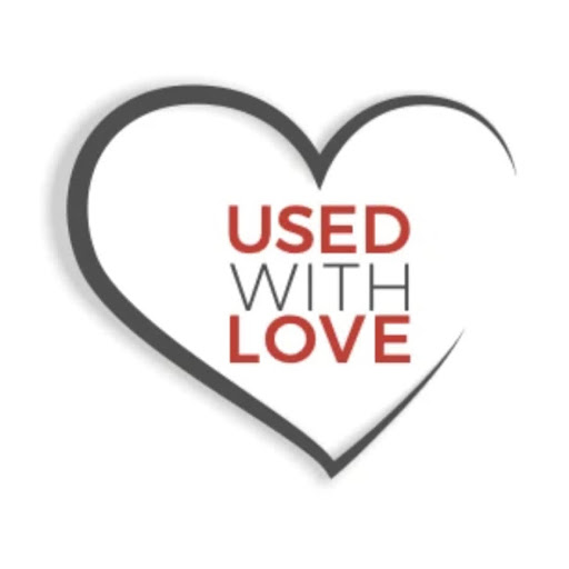 USED WITH LOVE SHOP - e-commerce di Abbigliamento usato e vintage logo