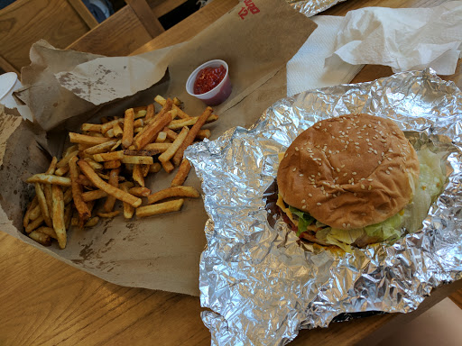 Fast Food Restaurant «Five Guys», reviews and photos, 26 Galaxy Pass, Sutton, MA 01590, USA