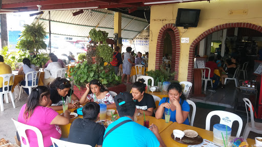Restaurante Las Teja, Carretera Escarcega-Villahermosa km 1.5, Lic Carlos Salinas de Gortari, 24350 Escárcega, Camp., México, Restaurante | CAMP