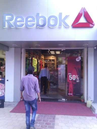 Reebok, Near Union Bank of India, GT Road, National Highway 10, Bhima Basti, Fatehabad, Haryana 125050, India, Clothing_Shop, state UP