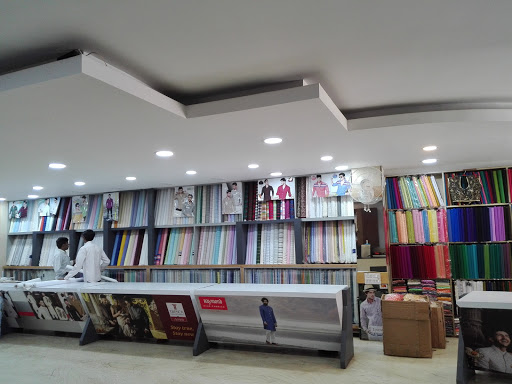 Sangam Fashions, Madhura Centre, Dajibanpeth, Hubballi, Karnataka 580028, India, Wedding_Clothing_Store, state KA