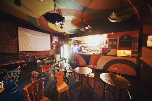 Pub-Kawiarnia "Albo tak"