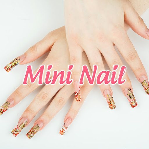 Mini Nail logo