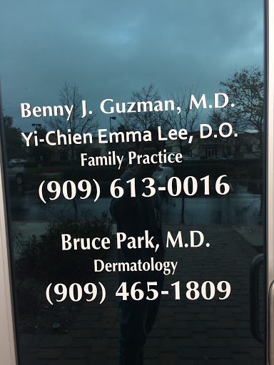 Family Practice Physician «Dr. Benny J. Guzman, MD», reviews and photos