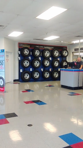 Tire Shop «Firestone Complete Auto Care», reviews and photos, 7700 E Kellogg Dr, Wichita, KS 67207, USA