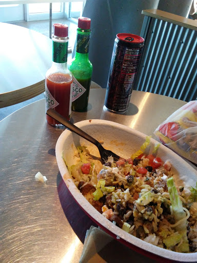Mexican Restaurant «Chipotle Mexican Grill», reviews and photos, 1556 Butterfield Rd, Downers Grove, IL 60515, USA