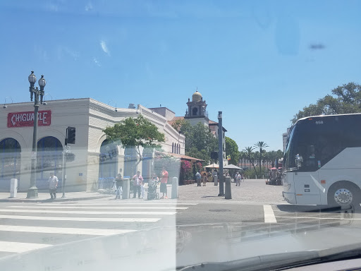 El Pueblo Parking