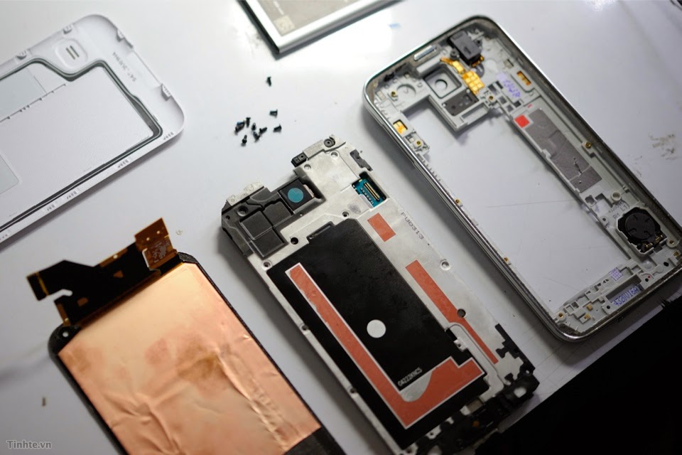 Galaxy_S5_Teardown-13.