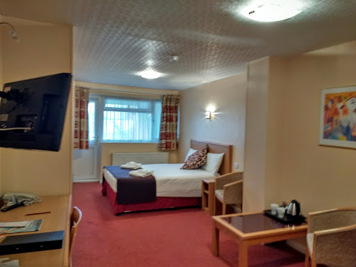Antoinette Hotel ~ Kingston