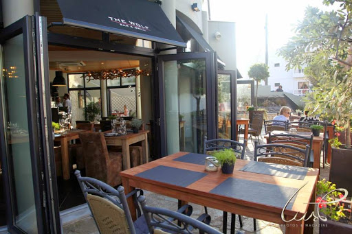 The Wolf Bar & Grill
