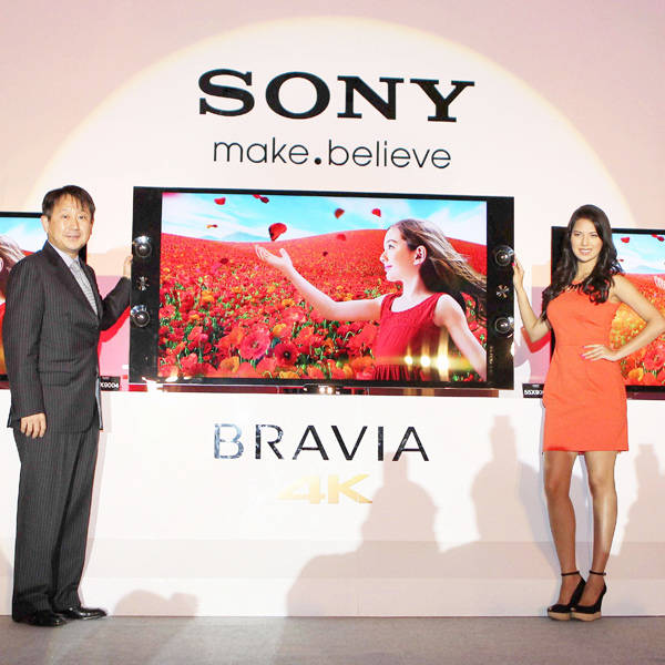 Sony India launched the country's first 4K television in 65 and 55 inches recently in Delhi. Former Miss India Rochelle Rao was also present here.