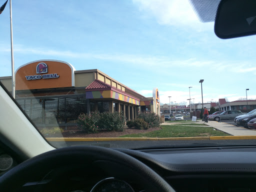 Mexican Restaurant «Taco Bell», reviews and photos, 2722 Dekalb Pike, Norristown, PA 19401, USA