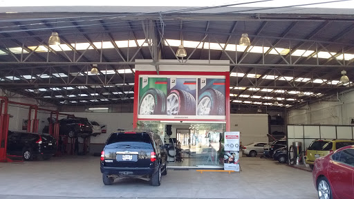Centro de Servicio Bridgestone, Carr. México-Toluca 5308, La Rosita, El Molino, 05240 Cuajimalpa, CDMX, México, Tienda de repuestos para carro | Cuauhtémoc