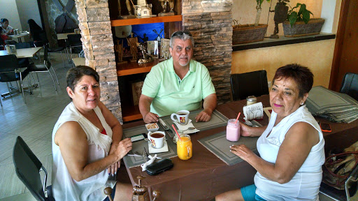 Restaurante El Molino de Quijote, Prolongación Boulevard J. Mujica, s/n, Colonia Villas de San Lorenzo, 23085 La Paz, BC, México, Restaurante de brunch | BCS