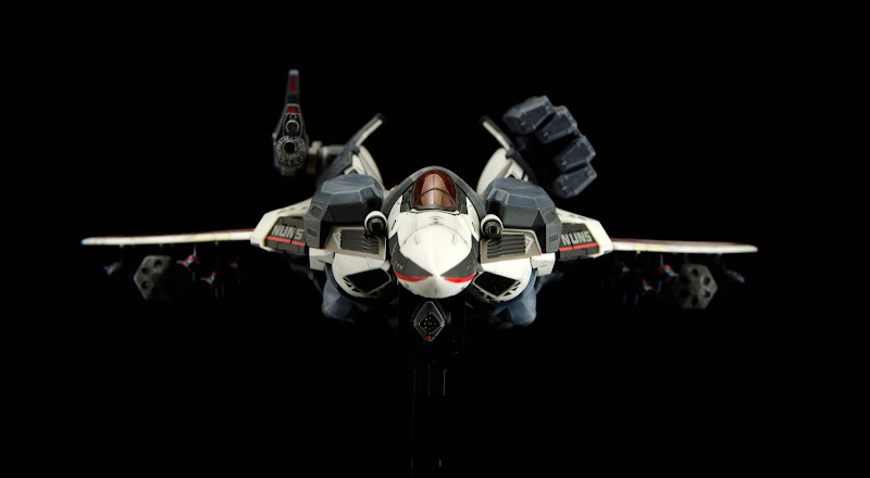 VF-171EX_Alto_Fighter_07.jpg