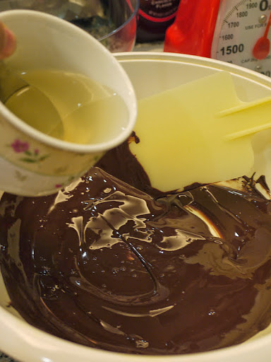 mousse coklat Milk chocolate mousse cake