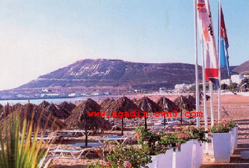 شاطئ اكادير قبل وبعد الزلزال سنة 1960 746_001